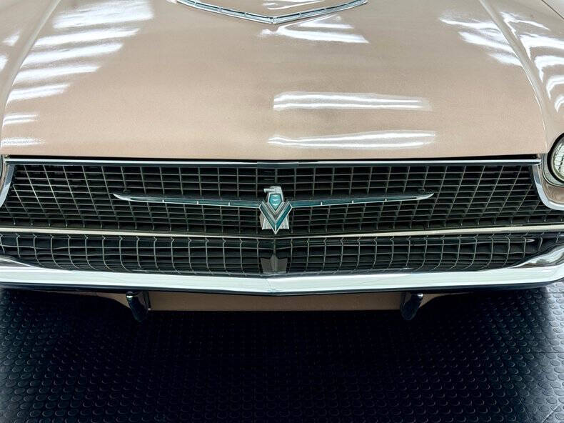 1966 Ford Thunderbird