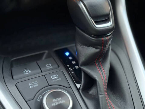 2024 Toyota RAV4 Prime SE