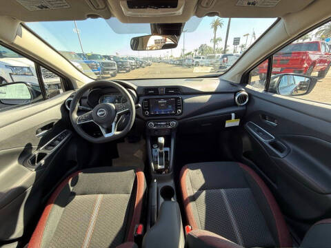2025 Nissan Versa SR