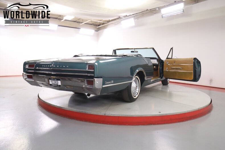 1965 Oldsmobile Eighty-Eight