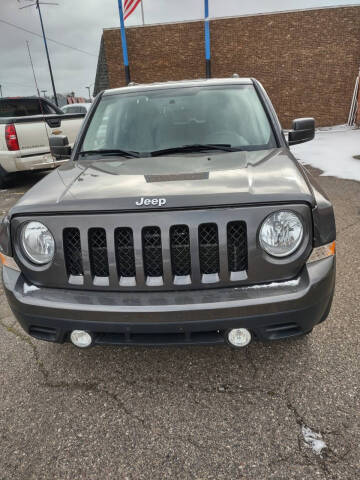 2016 Jeep Patriot for sale at GREAT DEAL AUTO SALES in Center Line MI