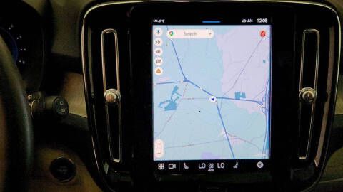 2024 Volvo XC40 B5 Plus Bright Theme