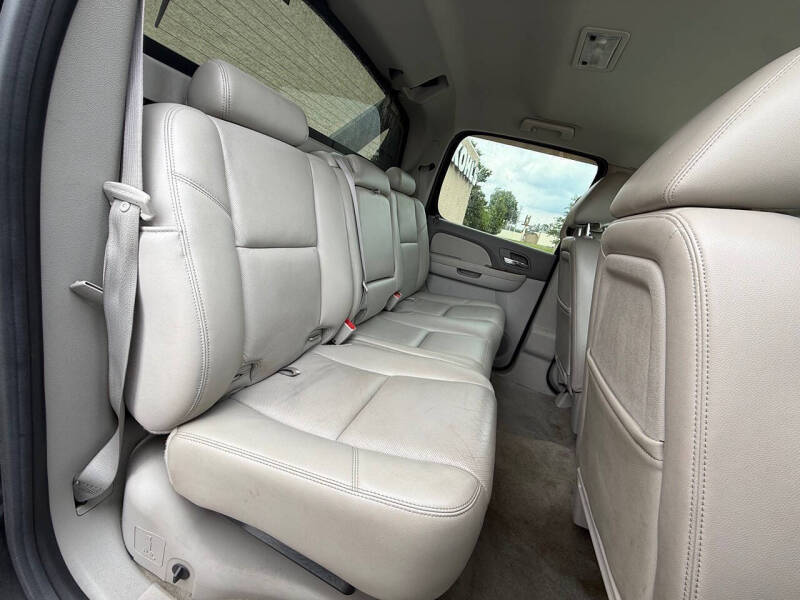2011 Chevrolet Avalanche LTZ