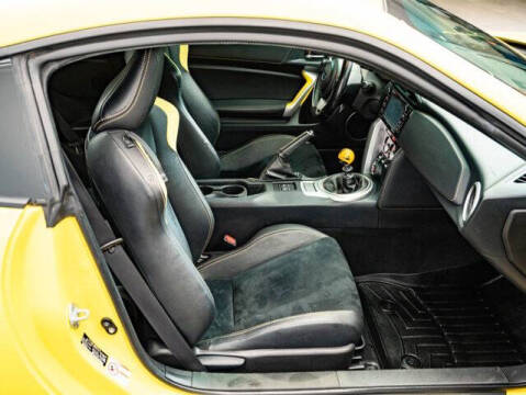 2017 Subaru BRZ Series.Yellow