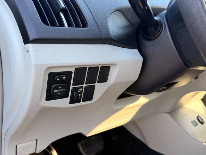 2013 Toyota Prius Three