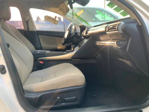 2019 Lexus IS 300