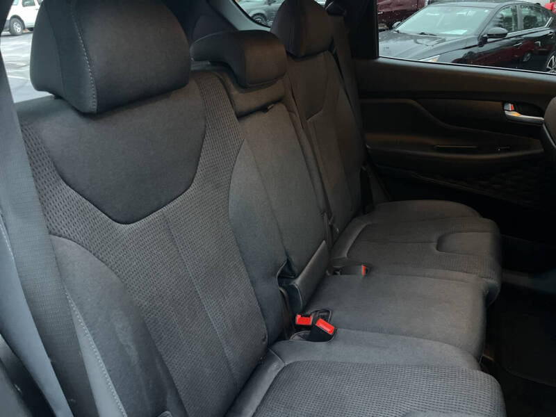 2020 Hyundai Santa Fe SE