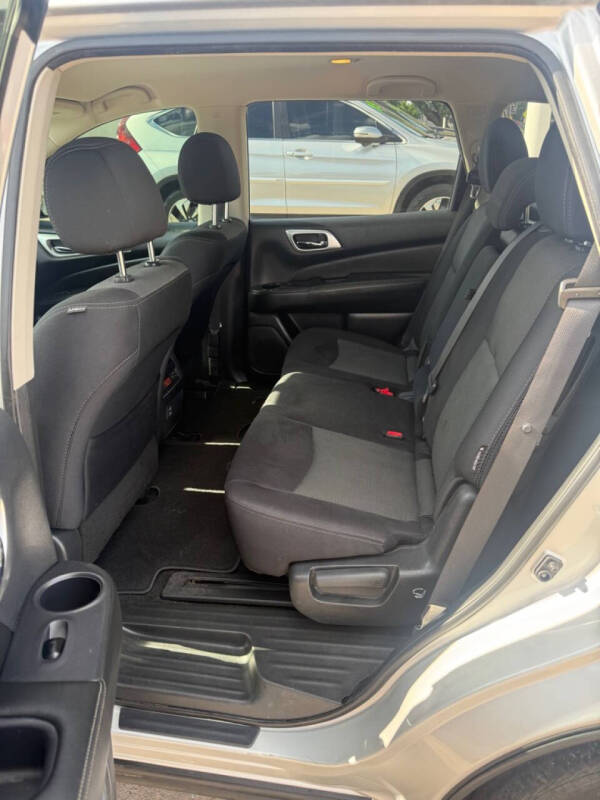 2018 Nissan Pathfinder S