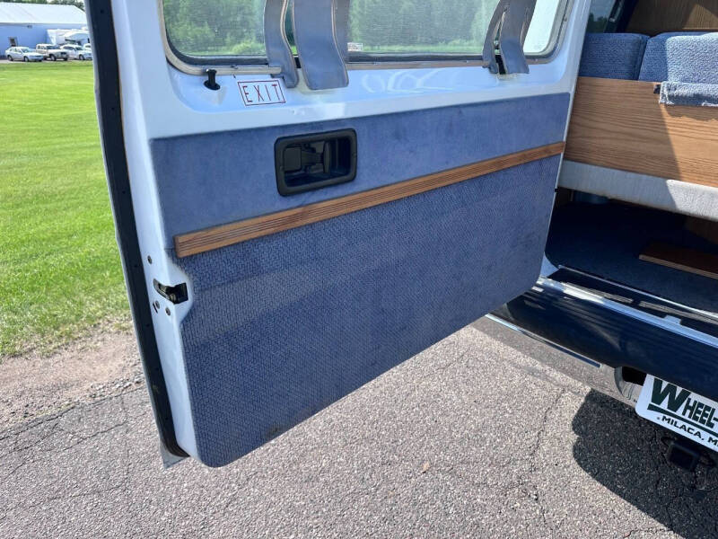 1997 Dodge Ram Van 3500