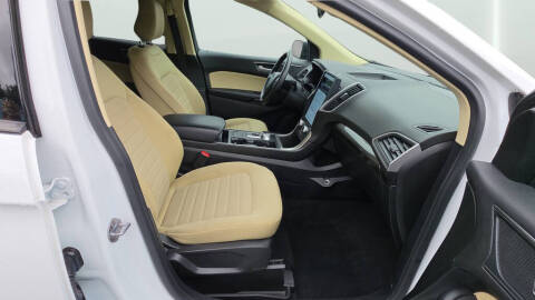 2023 Ford Edge SE