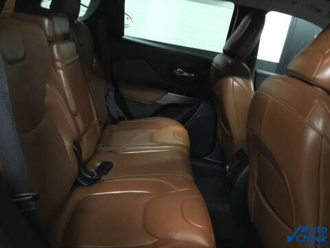 2019 Jeep Cherokee Overland