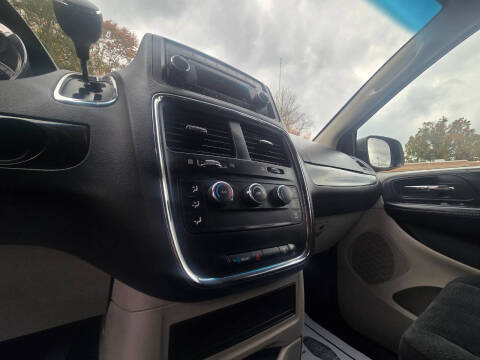 2016 Dodge Grand Caravan American Value Package