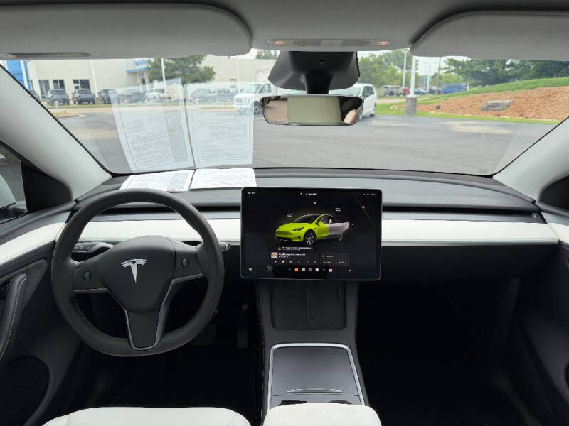 2024 Tesla Model Y Long Range