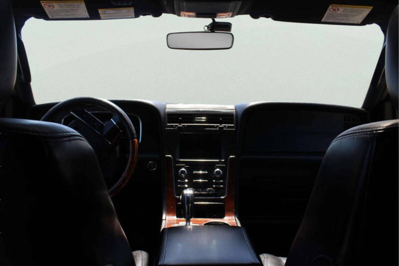 2016 Lincoln Navigator Select