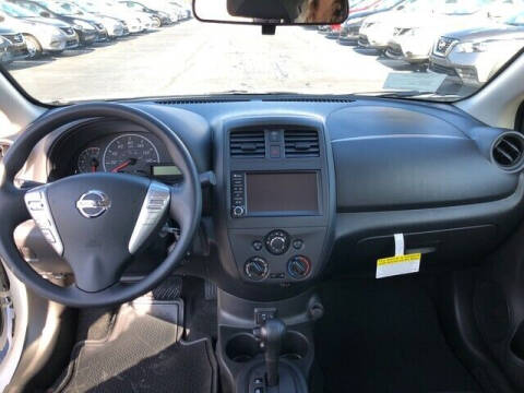 2019 Nissan Versa S Plus