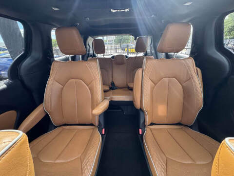 2022 Chrysler Pacifica Pinnacle