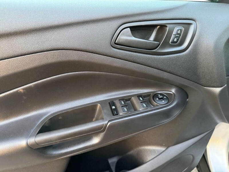 2019 Ford Escape S
