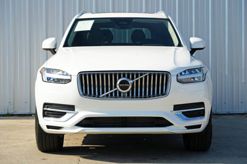2024 Volvo XC90 Recharge T8 Core Bright Theme