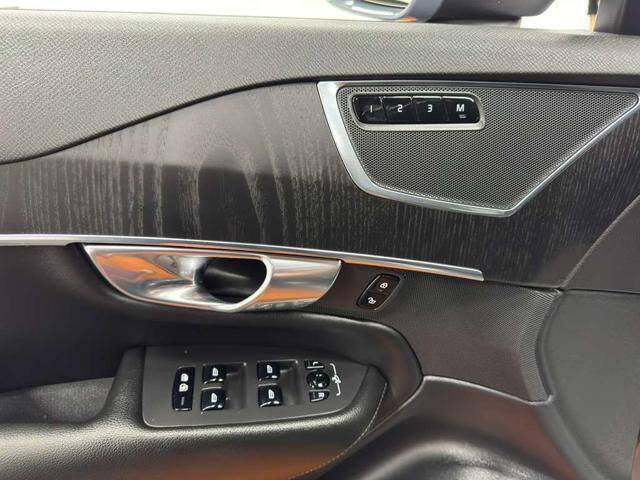 2020 Volvo XC90 T5 Momentum