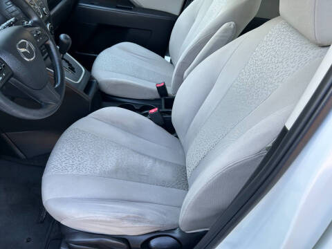 2012 Mazda MAZDA5 Sport