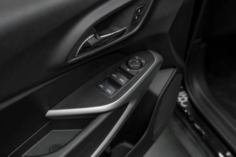 2024 Chevrolet Trax RS