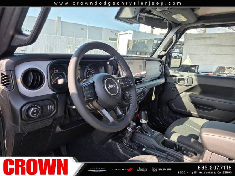 2025 Jeep Gladiator Willys