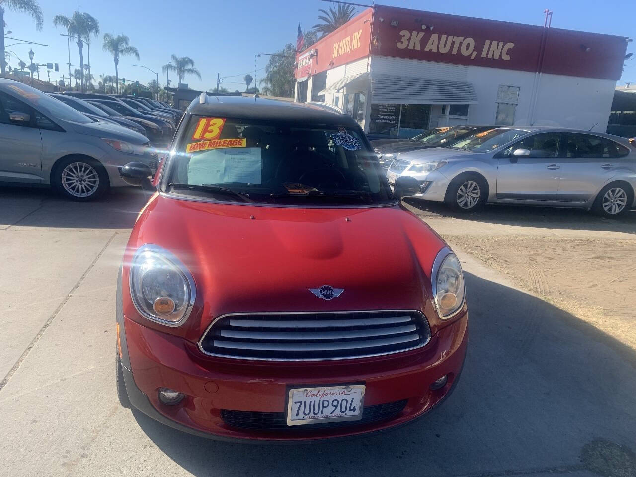 View vehicle photo 2
