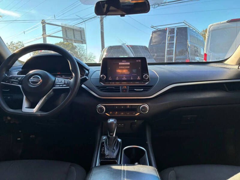 2021 Nissan Altima 2.5 SV