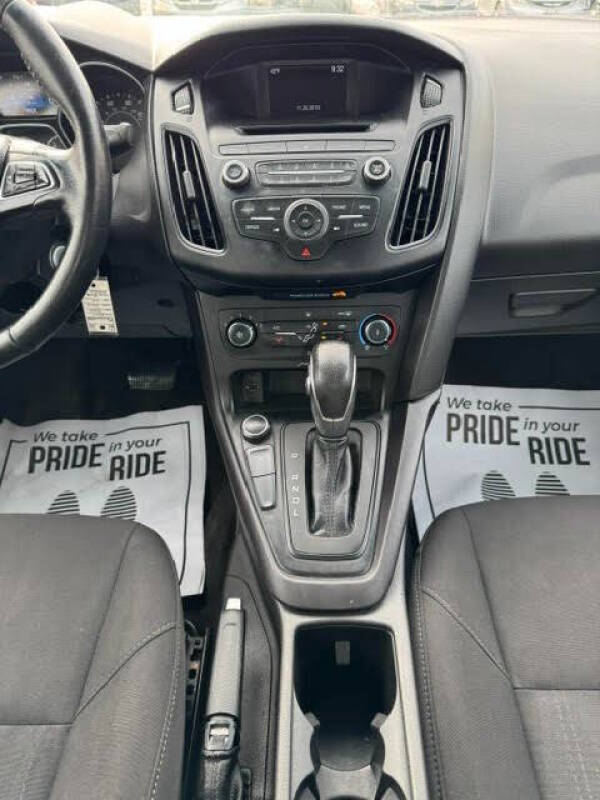 2017 Ford Focus SE