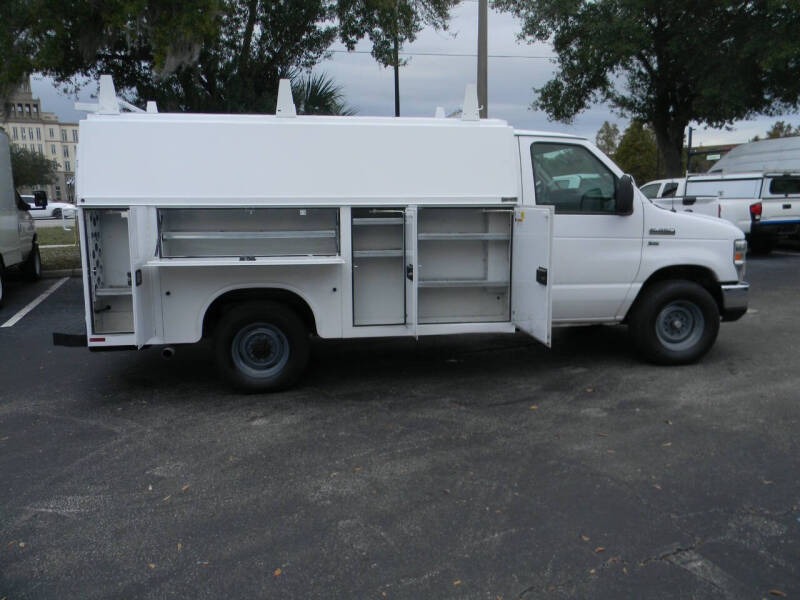 2018 Ford E-Series E-350 SD