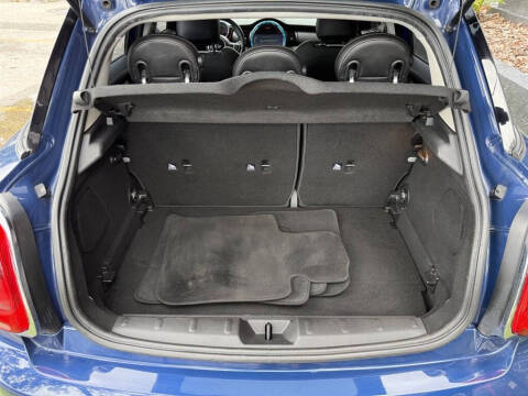 2016 MINI Hardtop 4 Door Cooper