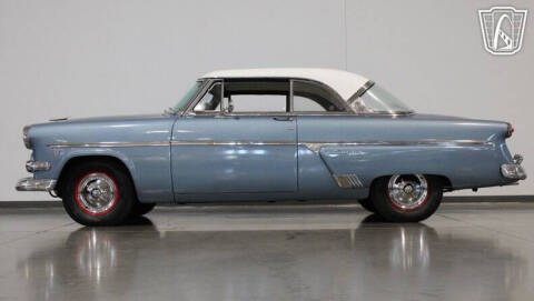 1954 Ford Crestline