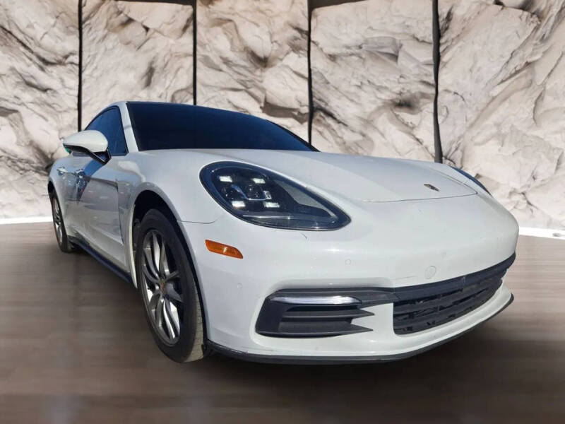 2018 Porsche Panamera