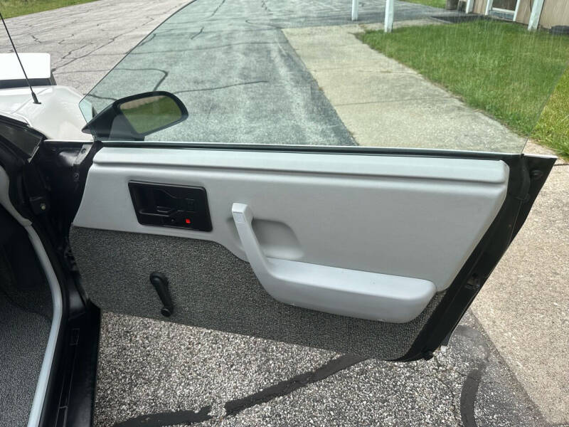 1984 Pontiac Fiero Sport