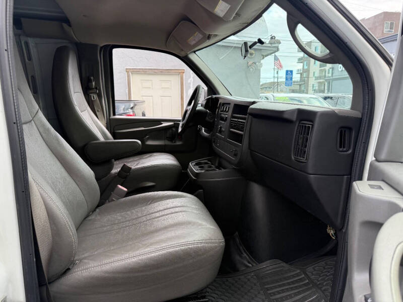 2012 Chevrolet Express 2500
