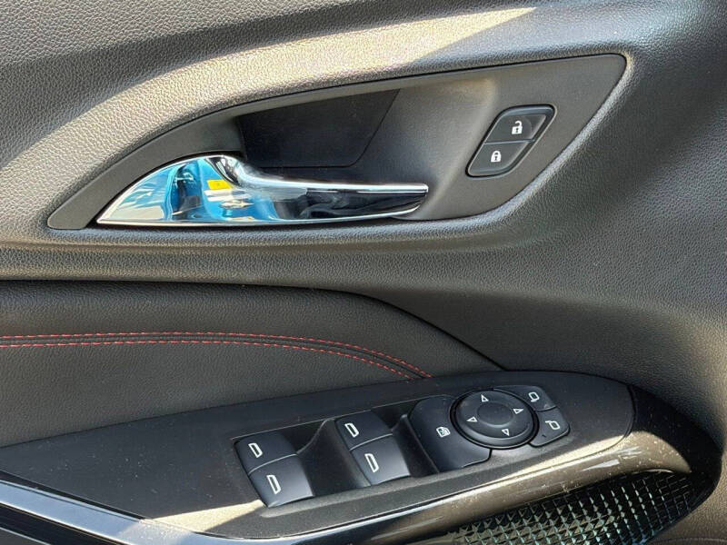 2025 Chevrolet Trax RS