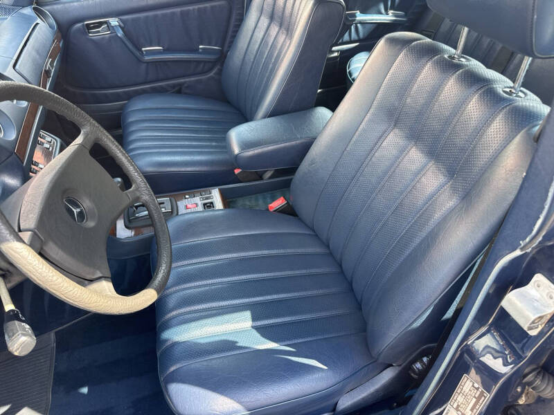 1983 Mercedes-Benz 300-Class 300 D