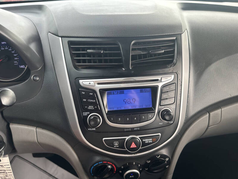 2013 Hyundai Accent GLS