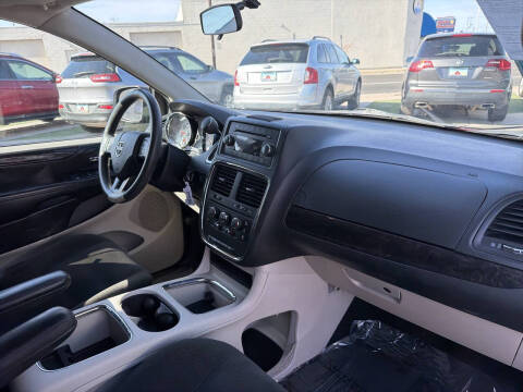 2016 Dodge Grand Caravan SXT Plus