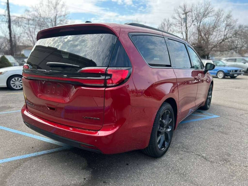 2025 Chrysler Pacifica Limited