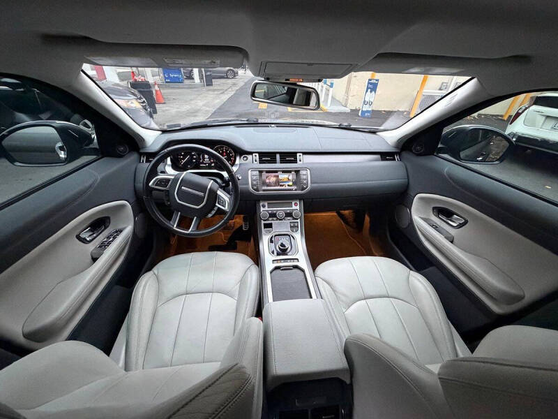 2019 Land Rover Range Rover Evoque SE