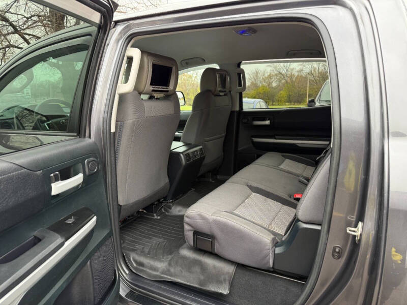 2016 Toyota Tundra SR5