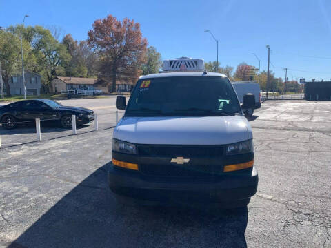 2019 Chevrolet Express for sale at Kansas City Motors in Kansas City MO