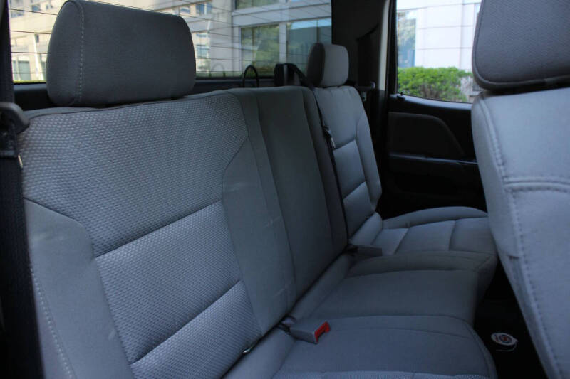2018 Chevrolet Silverado 1500 Custom