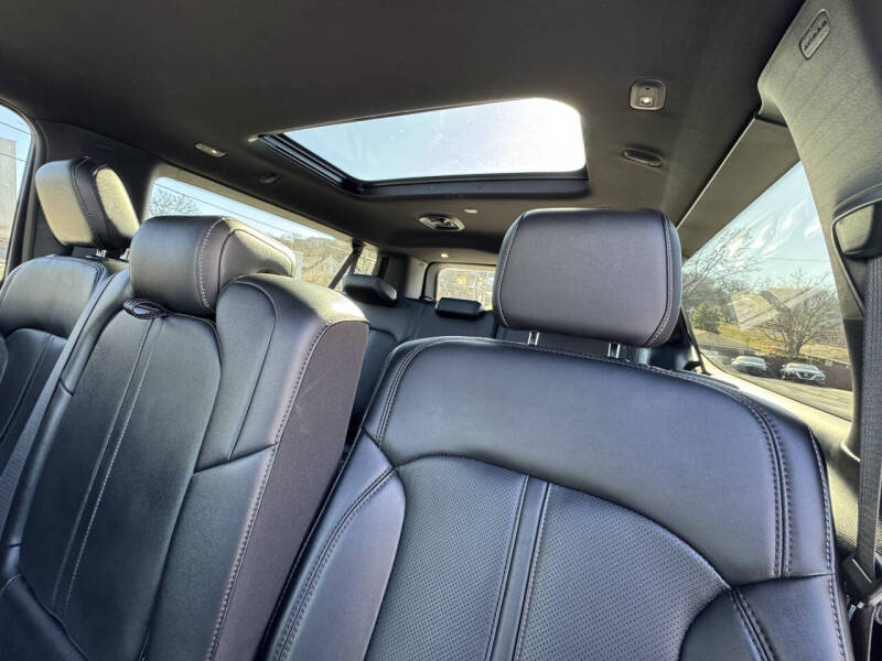 2024 Jeep Wagoneer L