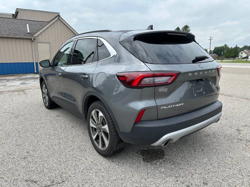 2025 Ford Escape Platinum