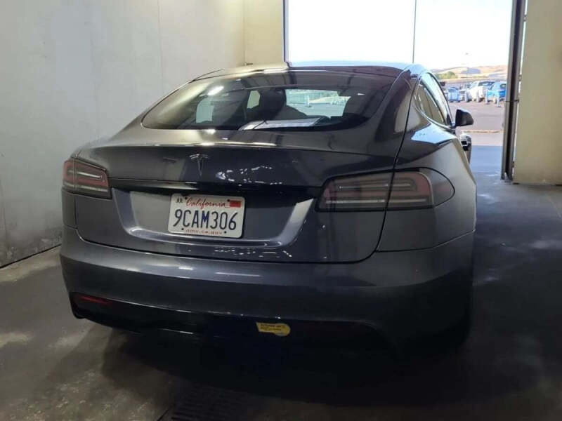 2022 Tesla Model S