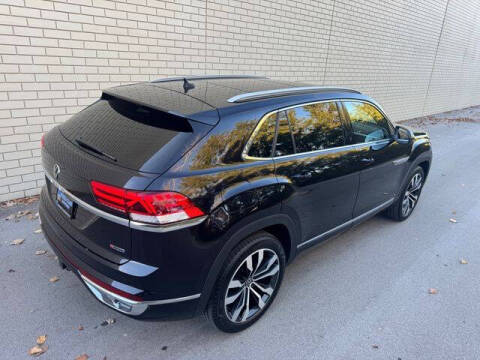 2022 Volkswagen Atlas Cross Sport V6 SEL Premium R-Line 4Motion
