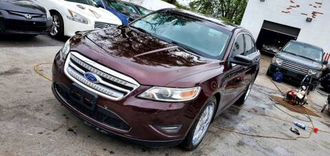 2011 Ford Taurus for sale at Auto Wholesalers Of Rockville in Rockville MD