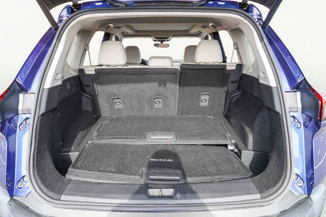 2022 Nissan Rogue SL